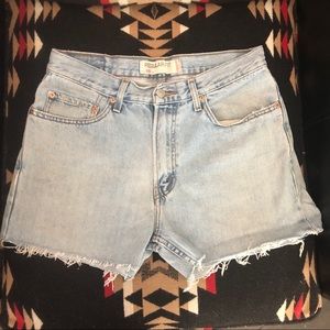 Vintage 505 Levi’s Cutoffs Denim Shorts 32